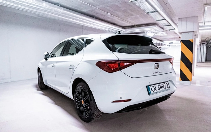 Seat Leon cena 85900 przebieg: 62673, rok produkcji 2021 z Garwolin małe 92